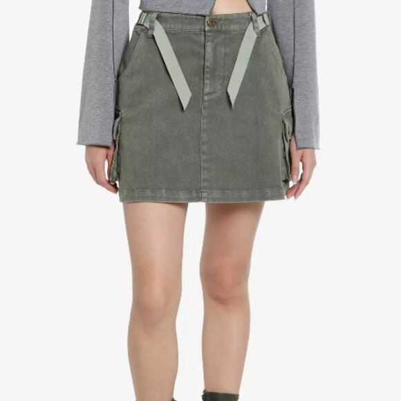 Thorn & Fable Dresses & Skirts - Hot Topic Thorn & Fable Army Green Hardwear Strap Utility Skirt